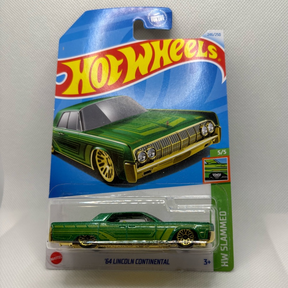 Hot Wheels '64 Lincoln Continental Die-Cast Car
